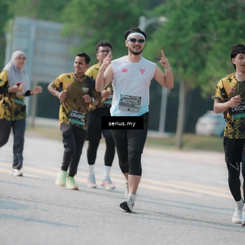 Runner Photo 6443784