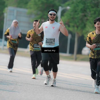 Runner Photo 6443789