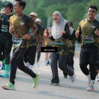 Runner Photo 6443821
