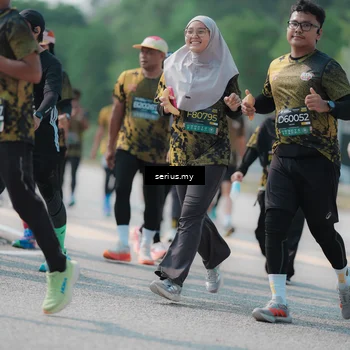 Runner Photo 6443838