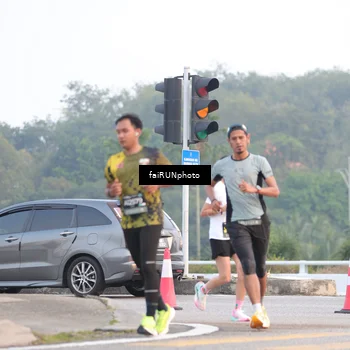 Runner Photo 6443878