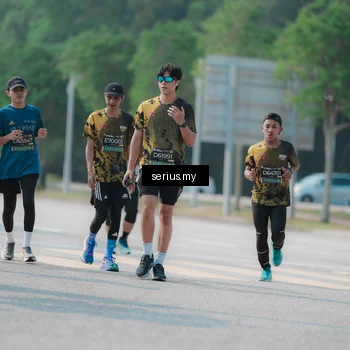 Runner Photo 6443879