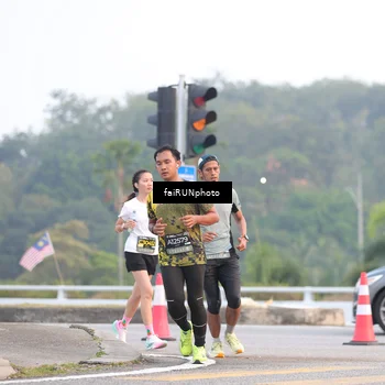 Runner Photo 6443880