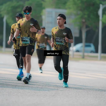 Runner Photo 6443895