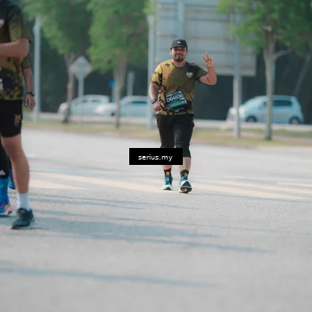 Runner Photo 6443898