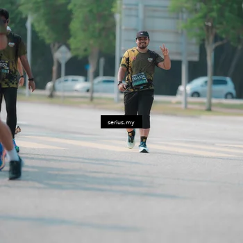 Runner Photo 6443910