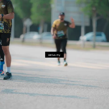 Runner Photo 6443911