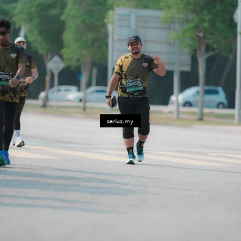 Runner Photo 6443928