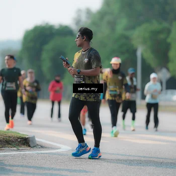 Runner Photo 6443930