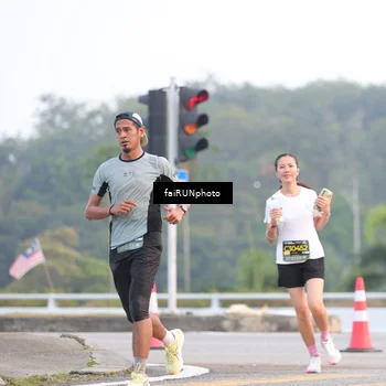 Runner Photo 6443948
