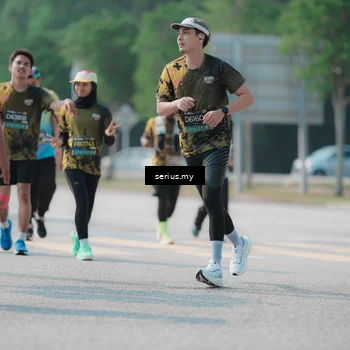 Runner Photo 6443951