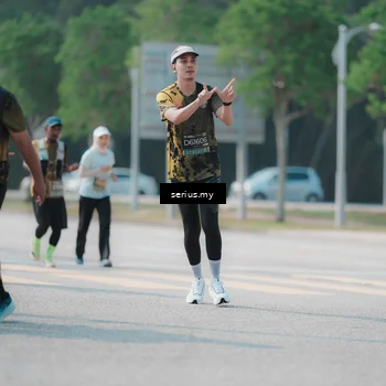 Runner Photo 6443953