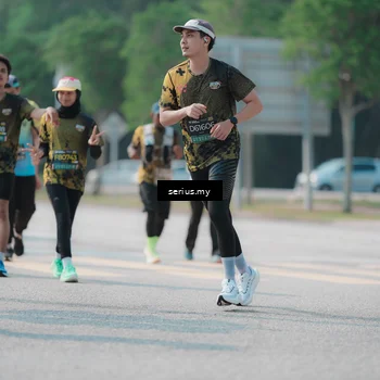 Runner Photo 6443954