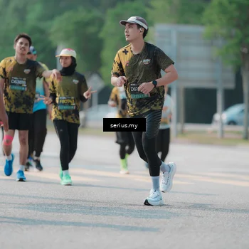Runner Photo 6443955