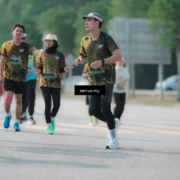 Runner Photo 6443975
