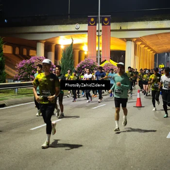 Runner Photo 6444002