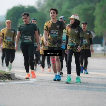 Runner Photo 6444004