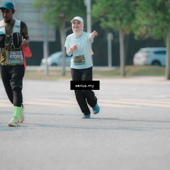 Runner Photo 6444012