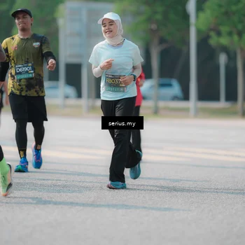 Runner Photo 6444021