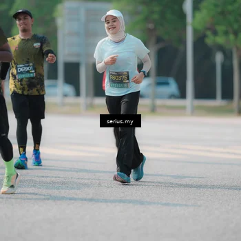 Runner Photo 6444024