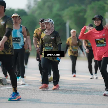 Runner Photo 6444063