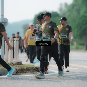 Runner Photo 6444077