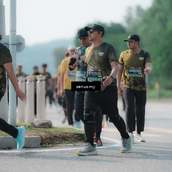 Runner Photo 6444087