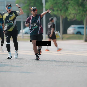 Runner Photo 6444214