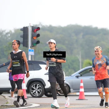 Runner Photo 6444278