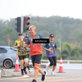 Runner Photo 6444320