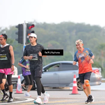 Runner Photo 6444323