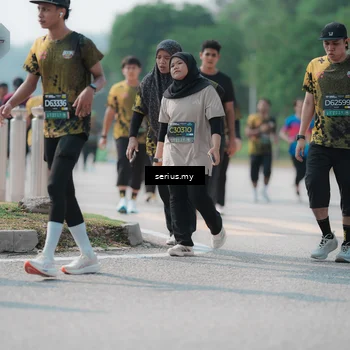 Runner Photo 6444342