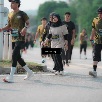 Runner Photo 6444345
