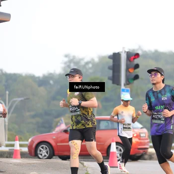 Runner Photo 6444415
