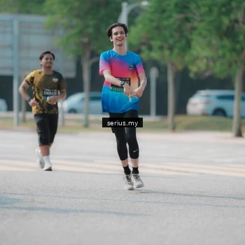 Runner Photo 6444428