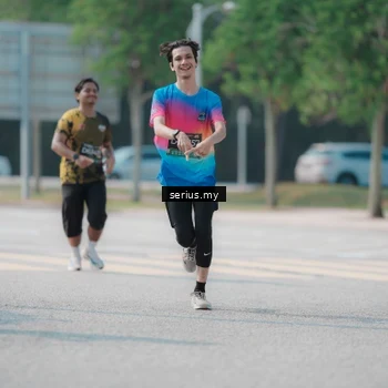 Runner Photo 6444443
