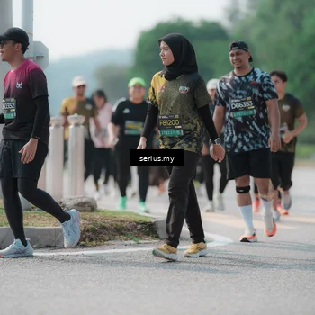 Runner Photo 6444493