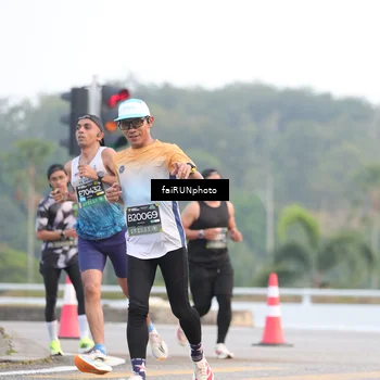 Runner Photo 6444584