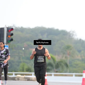 Runner Photo 6444647