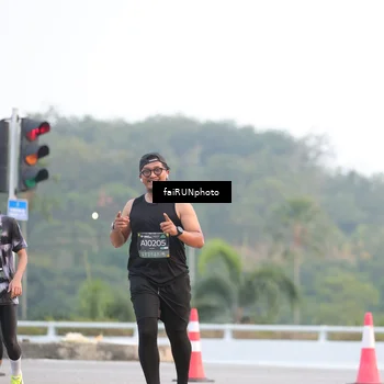 Runner Photo 6444649