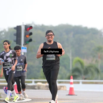 Runner Photo 6444699