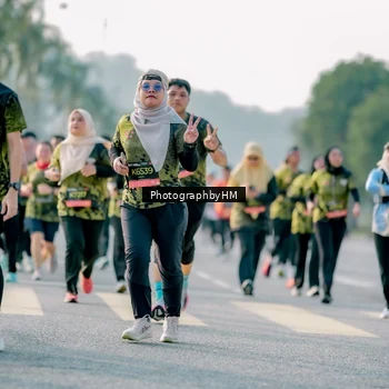 Runner Photo 6444704
