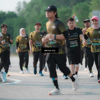 Runner Photo 6445013