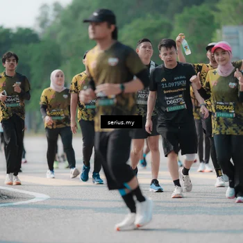 Runner Photo 6445030
