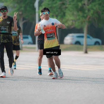 Runner Photo 6445094