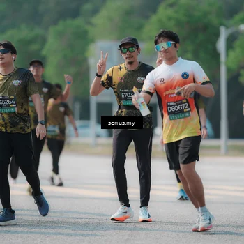 Runner Photo 6445103