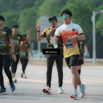 Runner Photo 6445104