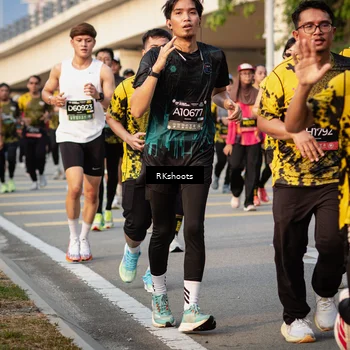 Runner Photo 6445125