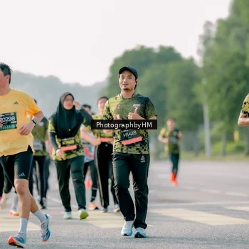Runner Photo 6445135