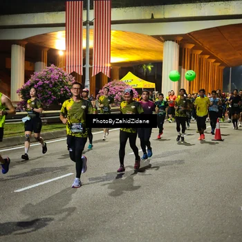 Runner Photo 6445193